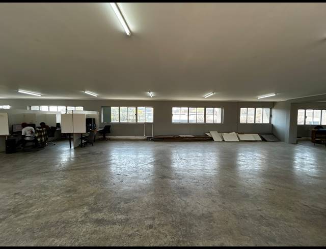 360M² WAREHOUSE TO LET IN WYNBERG